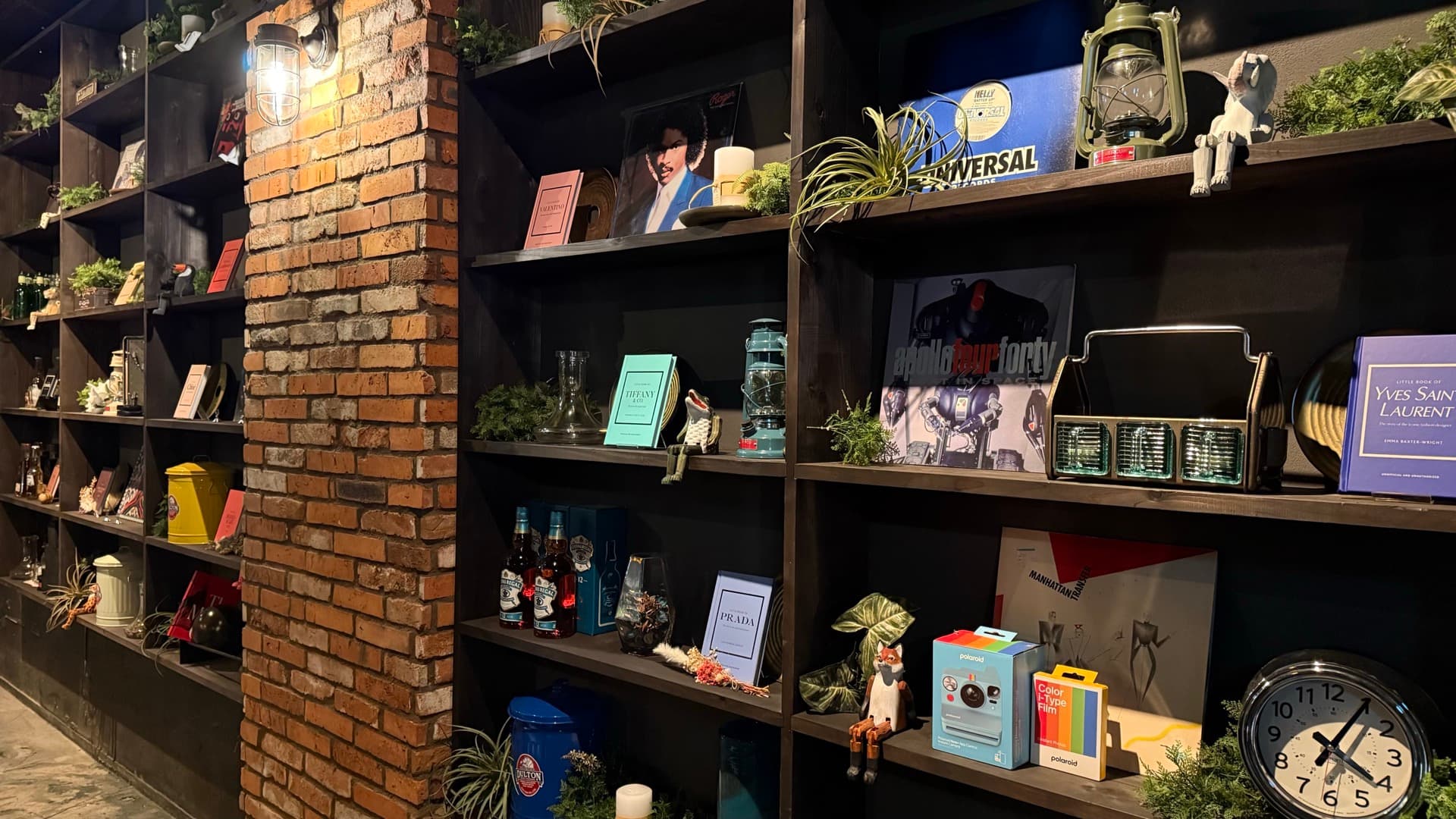 Parasite 歌舞伎町店 — 麻布十番の運営経験を反映した新空間(2026年5月1日オープン)